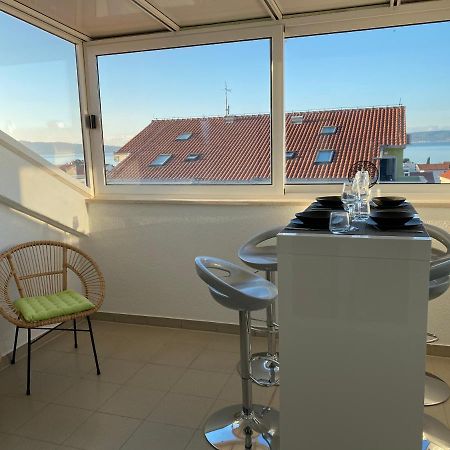 Top Floor Apartment With Sea View Kaštela Esterno foto