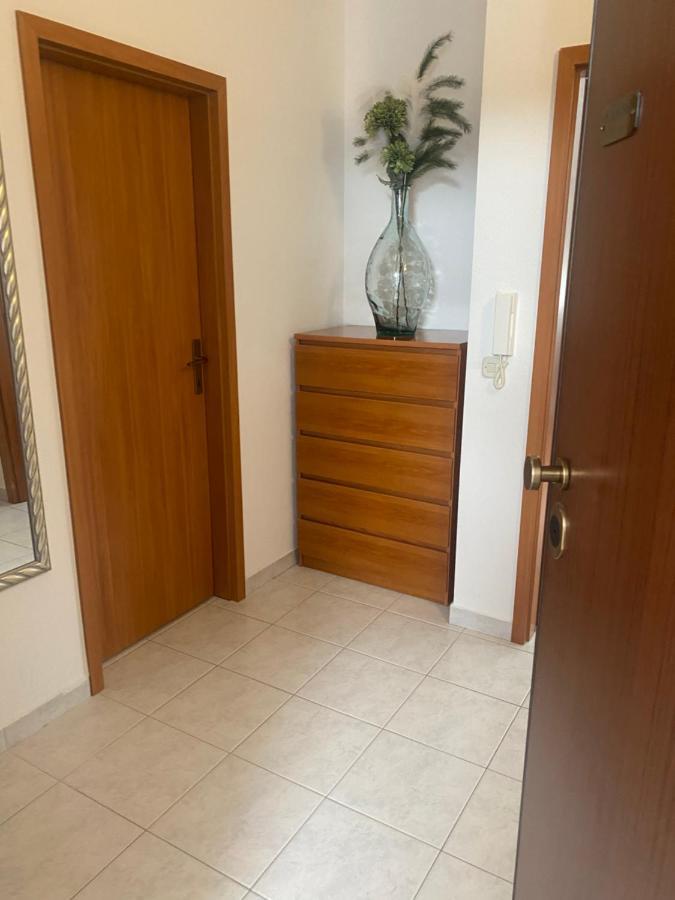 Top Floor Apartment With Sea View Kaštela Esterno foto